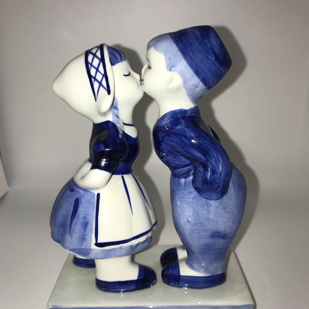 Delft Blue and White Ceramic Dutch Couple Figurine